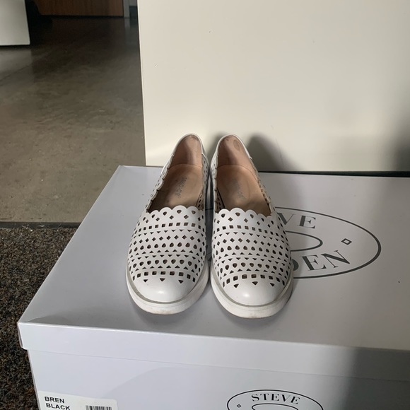 White Women’s Flats Loafers Shoes - Picture 6 of 7